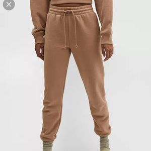 Aritzia Tna CozyAF fleece sweatpants